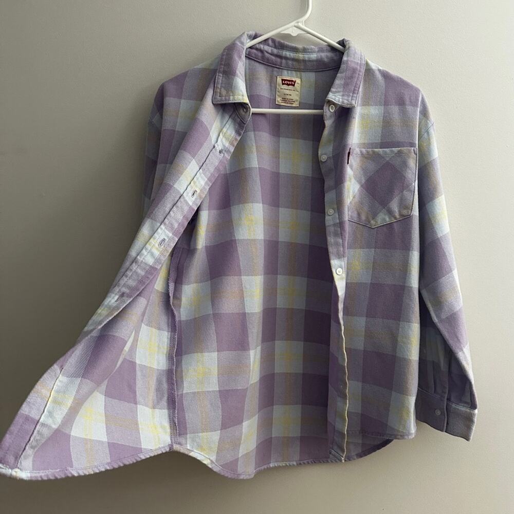 Levi's Youth lilac Purple and light blue Plaid button up Flannel sz L (14-16)